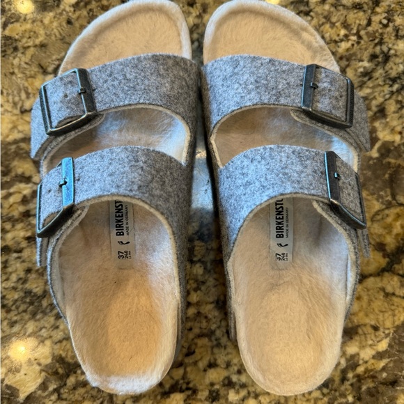 Birkenstock Size 37 Light Gray Arizona Happy Lamb Sandal - Picture 3 of 6